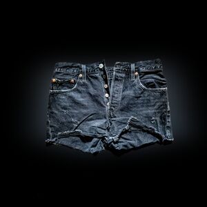 Button fly Levi's cutoffs waist 28 inch